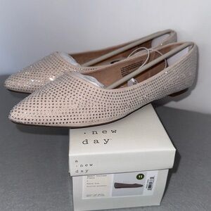 NWT a new day Corrina Rhinestone Flats